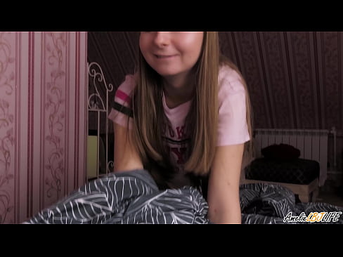 ❤️ Blondie onun BFF-ni dərindən sorur və ağzına boşaldır ️❌ Porno vk az.serviporno.ru ☑